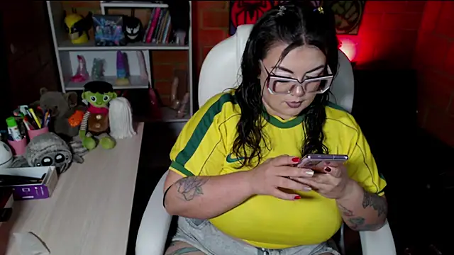 Snapshot of juliette_rd chatting on November 2025 07:44:01 AM juliette rd online show from November 2025 07:44:01 AM