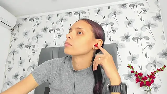 Ehotloveaxxx online show from October 2025 04:38:01 PM