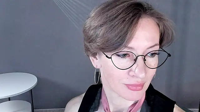 Dorothy Meyer online show from May 2026 05:38:02 AM