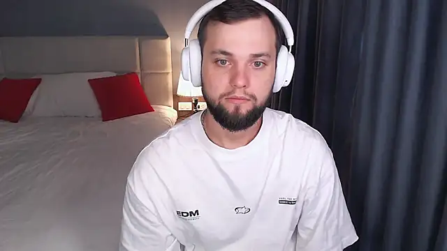 ChillyXO online show from July 2026 02:53:02 AM