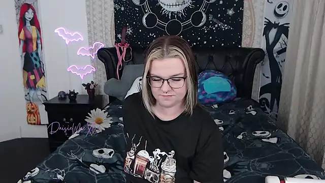 Snapshot of DaisieMaeXO chatting on December 2024 06:30:02 AM DaisieMaeXO online show from December 2024 06:30:02 AM