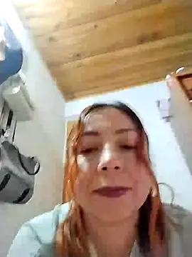 Snapshot of malusexy33 chatting on January 2025 04:41:02 AM malusexy33 online show from January 2025 04:41:02 AM