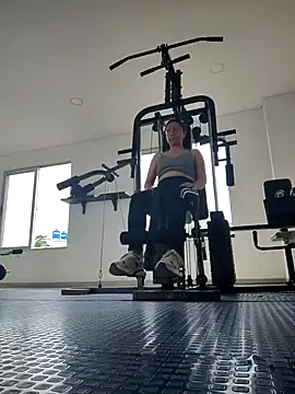 Snapshot of malusexy33 chatting on September 2025 02:30:01 PM malusexy33 online show from September 2025 02:30:01 PM