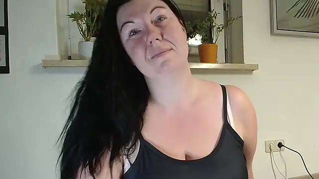 p6w official online show from September 2025 03:32:01 AM