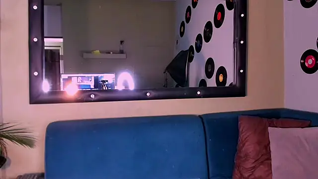 Snapshot of Sussy_Bell01 chatting on December 2024 07:55:01 PM Sussy Bell01 online show from December 2024 07:55:01 PM