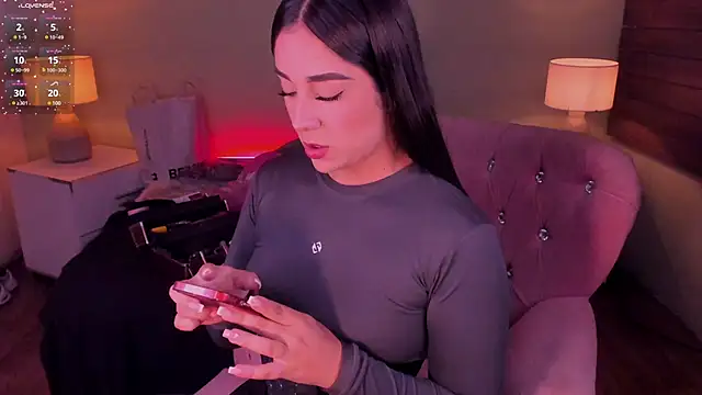 Snapshot of Sussy_Bell01 chatting on March 2025 08:29:02 PM Sussy Bell01 online show from March 2025 08:29:02 PM