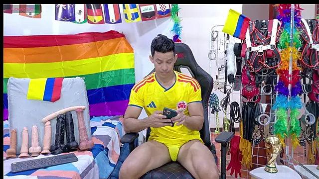 JoseRumbero26 online show from June 2026 12:31:02 PM