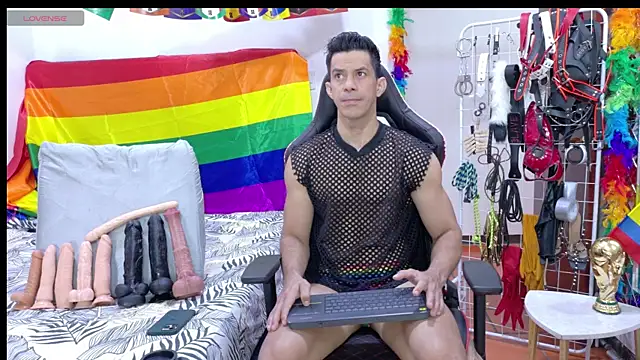 JoseRumbero26 online show from June 2026 12:20:01 PM