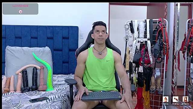 JoseRumbero26 online show from July 2026 12:48:02 PM