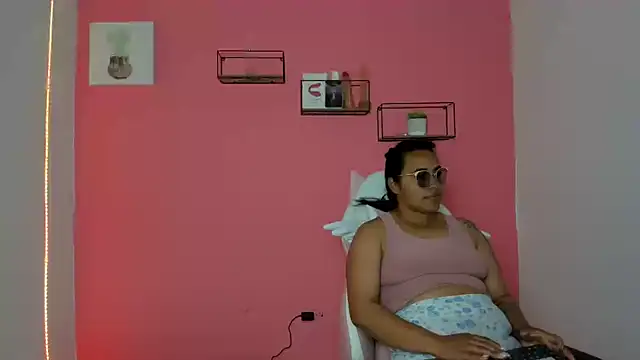 Snapshot of Tita_dirty chatting on January 2025 04:52:02 PM Tita dirty online show from January 2025 04:52:02 PM