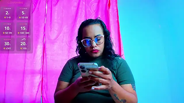 Snapshot of Tita_dirty chatting on December 2025 01:17:02 PM Tita dirty online show from December 2025 01:17:02 PM