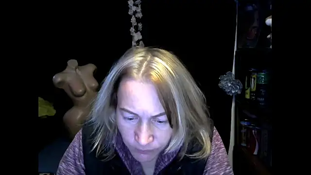 Snapshot of wLESLYMOSw chatting on October 2025 08:15:02 AM wLESLYMOSw online show from October 2025 08:15:02 AM