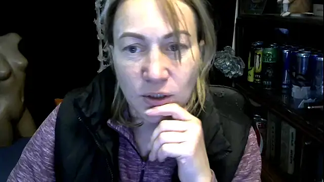 Snapshot of wLESLYMOSw chatting on October 2025 11:02:01 AM wLESLYMOSw online show from October 2025 11:02:01 AM