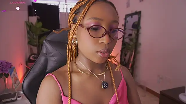 EmmaSanzz  online show from March 2026 03:49:02 PM