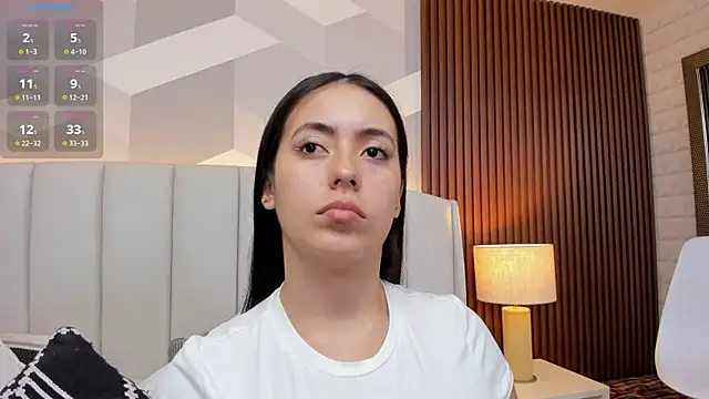 Julietasantos   online show from October 2025 06:28:02 PM