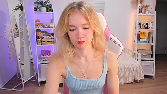 Lily Young online show from February 2025 03:19:01 AM