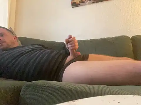 Snapshot of Fuckbuddy36 chatting on January 2025 12:31:01 PM Fuckbuddy36 online show from January 2025 12:31:01 PM