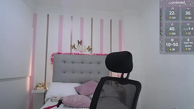 Snapshot of Mariana_Rojas chatting on January 2025 08:36:01 AM Mariana Rojas online show from January 2025 08:36:01 AM