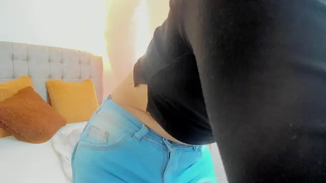 Carolina hernandez22 online show from October 2025 12:53:02 PM