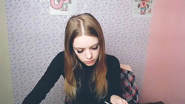 Snapshot of AliceFlirtt_ chatting on December 2024 02:06:02 PM AliceFlirtt online show from December 2024 02:06:02 PM