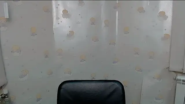 Snapshot of AliceFlirtt_ chatting on December 2024 02:13:01 PM AliceFlirtt online show from December 2024 02:13:01 PM