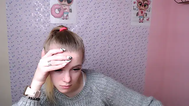 Snapshot of AliceFlirtt_ chatting on January 2025 02:19:01 PM AliceFlirtt online show from January 2025 02:19:01 PM