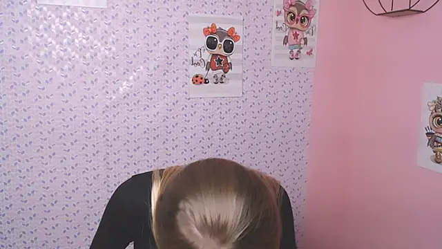 Snapshot of AliceFlirtt_ chatting on January 2025 02:03:02 PM AliceFlirtt online show from January 2025 02:03:02 PM