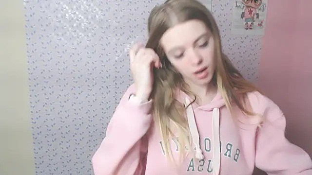 Snapshot of AliceFlirtt_ chatting on February 2025 11:56:01 AM AliceFlirtt online show from February 2025 11:56:01 AM