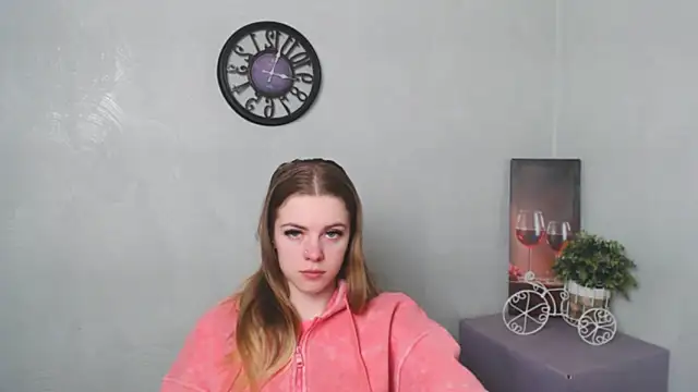 Snapshot of AliceFlirtt_ chatting on February 2025 02:46:01 PM AliceFlirtt online show from February 2025 02:46:01 PM