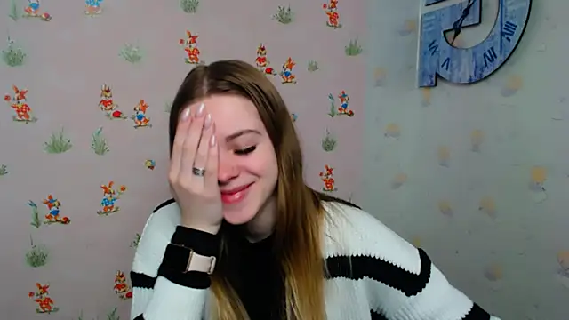 Snapshot of AliceFlirtt_ chatting on February 2025 03:10:02 PM AliceFlirtt online show from February 2025 03:10:02 PM