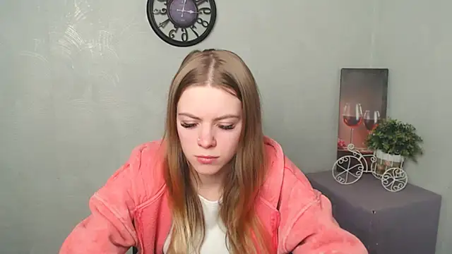 Snapshot of AliceFlirtt_ chatting on February 2025 01:52:02 PM AliceFlirtt online show from February 2025 01:52:02 PM