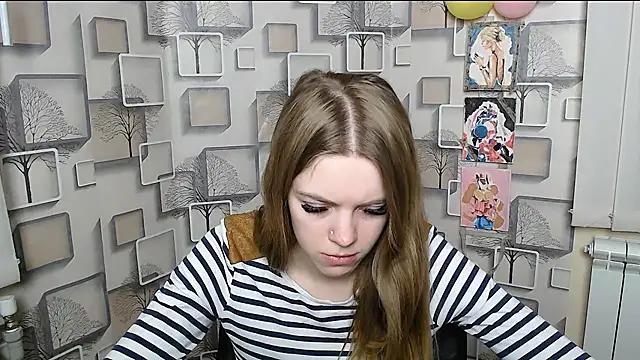 Snapshot of AliceFlirtt_ chatting on March 2025 11:41:01 AM AliceFlirtt online show from March 2025 11:41:01 AM