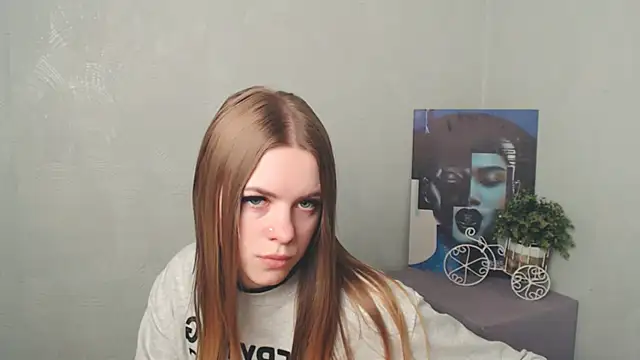 Snapshot of AliceFlirtt_ chatting on March 2025 08:12:02 AM AliceFlirtt online show from March 2025 08:12:02 AM