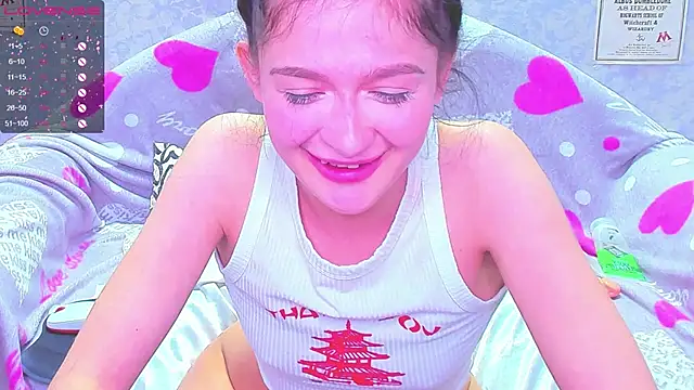 Snapshot of Vanessa_Florence chatting on December 2024 04:18:02 AM Vanessa Florence online show from December 2024 04:18:02 AM