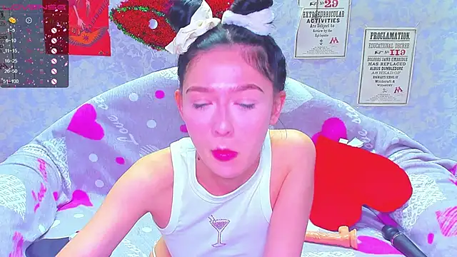 Snapshot of Vanessa_Florence chatting on December 2024 01:14:01 AM Vanessa Florence online show from December 2024 01:14:01 AM