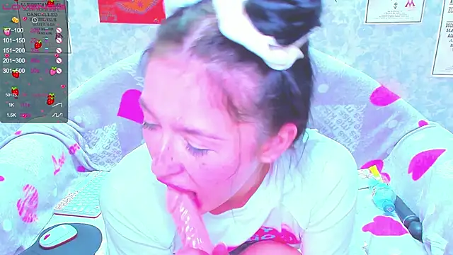 Snapshot of Vanessa_Florence chatting on February 2025 04:48:02 AM Vanessa Florence online show from February 2025 04:48:02 AM