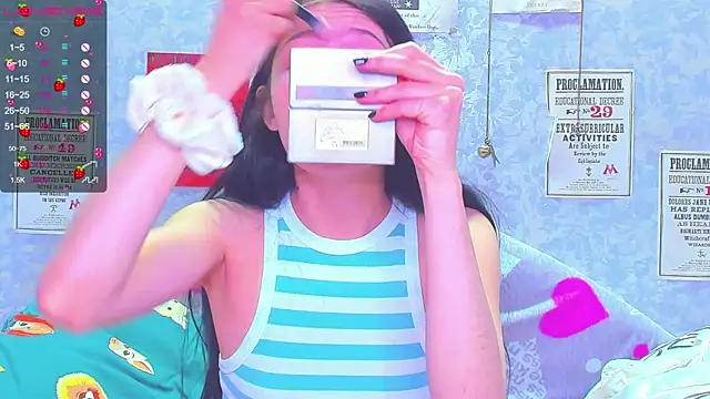 Snapshot of Vanessa_Florence chatting on February 2025 01:25:02 AM Vanessa Florence online show from February 2025 01:25:02 AM