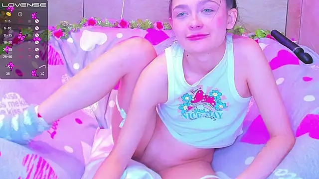 Snapshot of Vanessa_Florence chatting on March 2025 04:09:01 AM Vanessa Florence online show from March 2025 04:09:01 AM