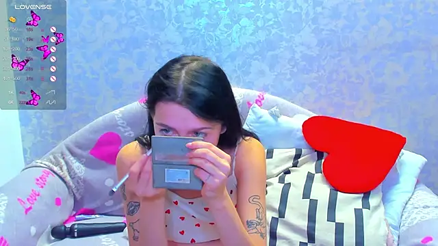 Snapshot of Vanessa_Florence chatting on September 2025 01:22:02 AM Vanessa Florence online show from September 2025 01:22:02 AM