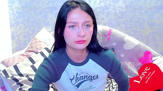 Snapshot of Vanessa_Florence chatting on October 2025 04:41:02 AM Vanessa Florence online show from October 2025 04:41:02 AM