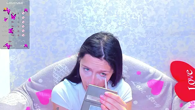 Snapshot of Vanessa_Florence chatting on October 2025 01:15:02 AM Vanessa Florence online show from October 2025 01:15:02 AM