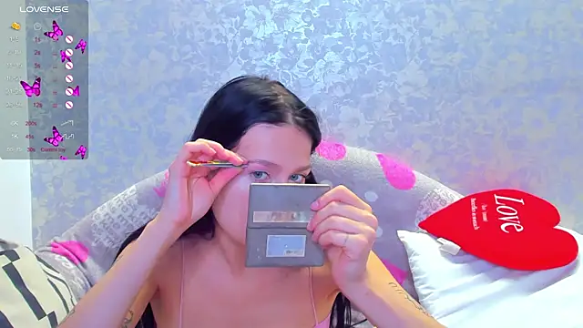 Snapshot of Vanessa_Florence chatting on October 2025 01:20:01 AM Vanessa Florence online show from October 2025 01:20:01 AM