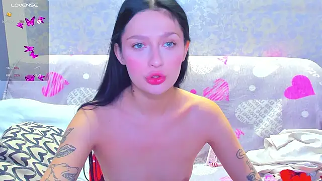 Snapshot of Vanessa_Florence chatting on November 2025 01:41:01 AM Vanessa Florence online show from November 2025 01:41:01 AM