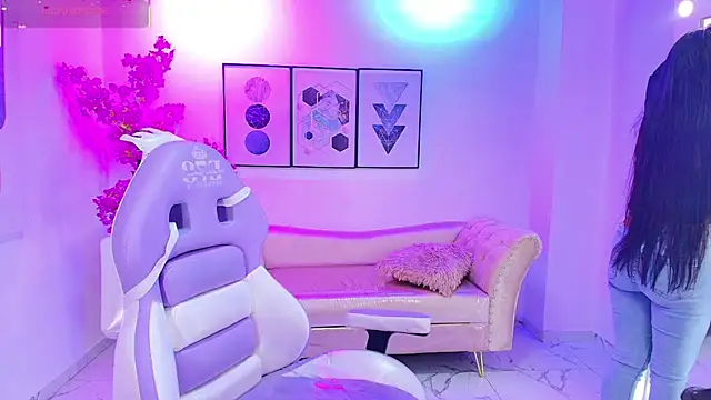 Kaori ayu online show from October 2025 12:30:02 PM