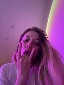 Dooubletroublee online show from January 2025 12:57:01 AM