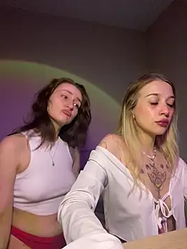 Dooubletroublee online show from March 2025 12:49:01 AM