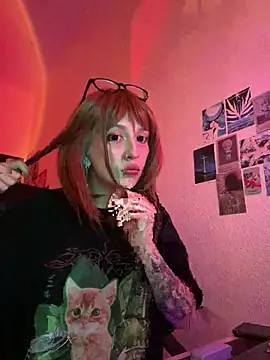 Dooubletroublee online show from May 2026 11:46:02 PM