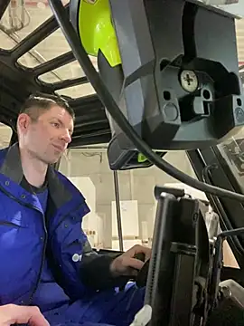 Ricoleckt online show from February 2025 01:50:01 PM