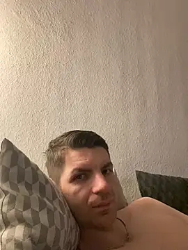 Ricoleckt online show from February 2025 11:37:01 PM