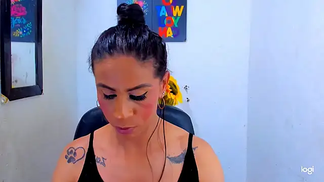 Snapshot of juanblakbigcock chatting on November 2025 05:28:02 PM juanblakbigcock online show from November 2025 05:28:02 PM